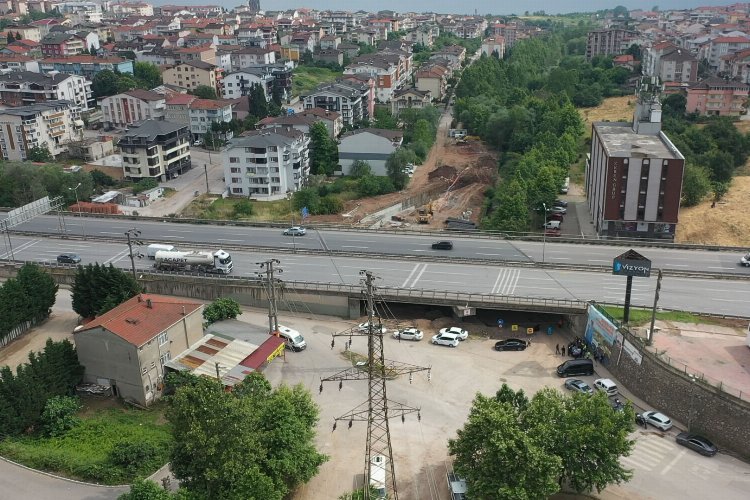 Kocaeli Büyükşehir Belediye Başkanı Tahir Büyükakın, Kaşkaldere kavşak projesinin Derince