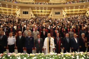 Kayseri Erciyes Üniversitesi (ERÜ) Tıp Fakültesi tarafından 49. dönem mezuniyet