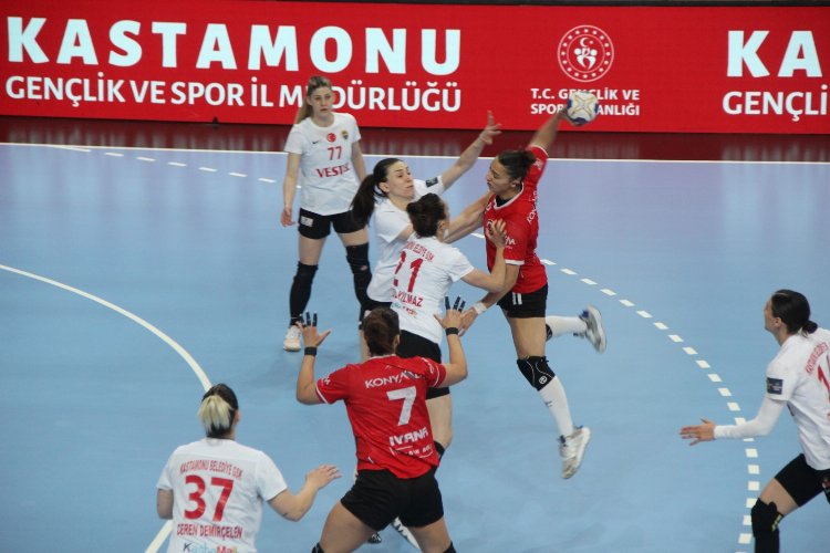 Kadınlar Süper Ligi Final Serisi’nde Kastamonu Belediyesi 2-0 öne geçti