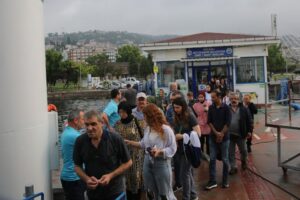 Kocaeli Büyükşehir Belediyesi tarafından düzenlenen Mehtap ve Ada Turları başladı.