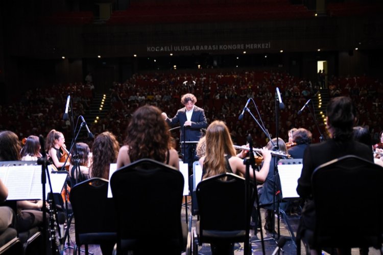 KSO Oda Orkestrası’nın icra ettiği ‘Odamızın 34. Yılı ve Yaza