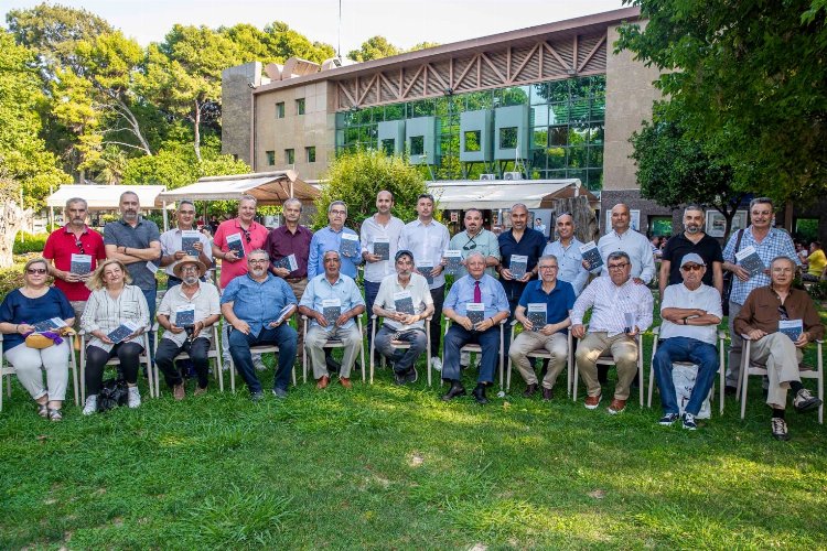 Gazetecilik mesleğine gönül veren ve uzun zamandır bu mesleği sürdüren