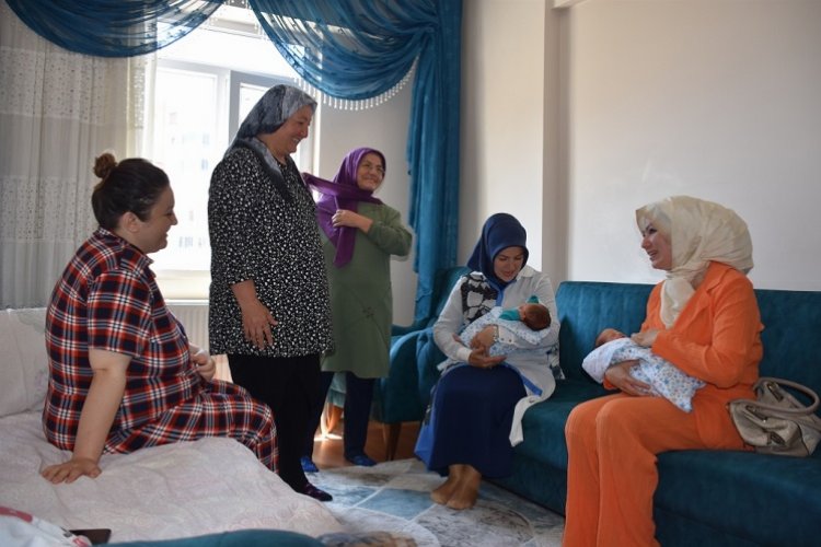 Kayseri Kocasinan Belediye Başkanı Ahmet Çolakbayrakdar’ın eşi Fatma Çolakbayrakdar, Kocasinan’da