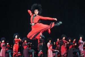 Dünyaca ünlü dans topluluğu Sukhishvili Georgian National Ballet, 70 dansçısı