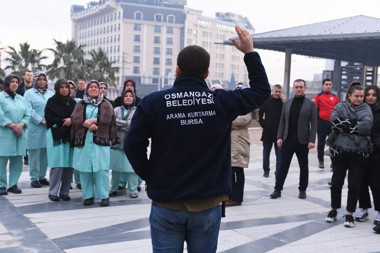 Bursa’da personelini afetlere karşı bilinçlendirmek için yıl boyunca eğitimler veren