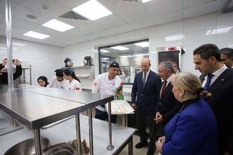 IC İbrahim Çeçen Vakfı’ndan, Ağrı İbrahim Çeçen Üniversitesi Gastronomi Eğitimine