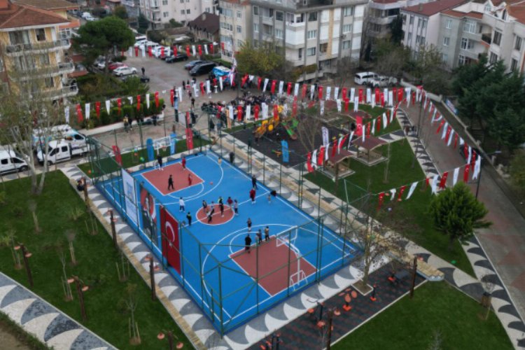 Silivri Belediyesi tarafından Kumluk Mevki Tüten Sokak’ta yapılan Park ve