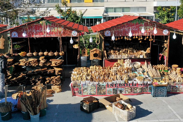 Antalya’da Muratpaşa Belediyesi ve Adalya Vakfı’nın yılbaşı klasiği Yeni Yıl