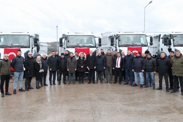 Yeni nesil belediyecilik anlayışıyla önce ‘Tasarruf’ diyen Başkan Hürriyet, İzmit’i