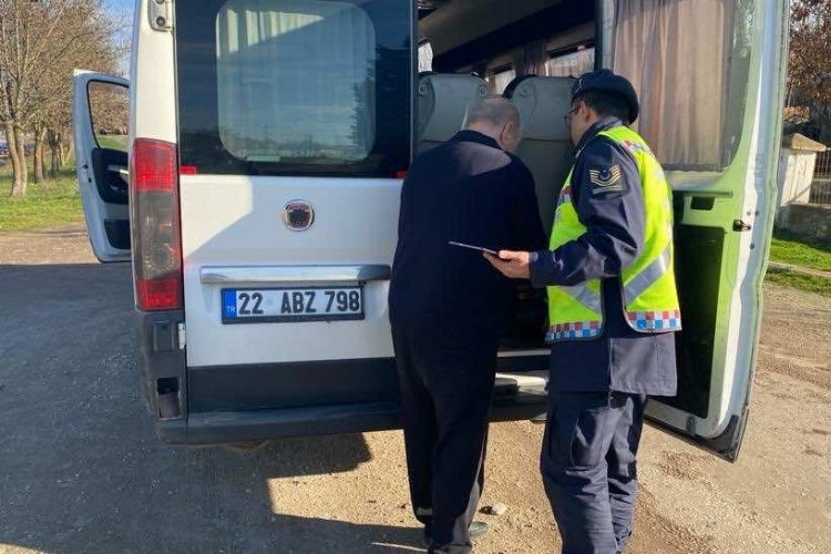 Edirne İl Jandarma Komutanlığı Trafik Jandarması ekipleri, can ve mal