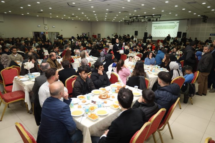 Başkan Büyükakın, Kocaeli Giresun Dernekler Federasyonunun düzenlediği iftar programlarına katıldı.