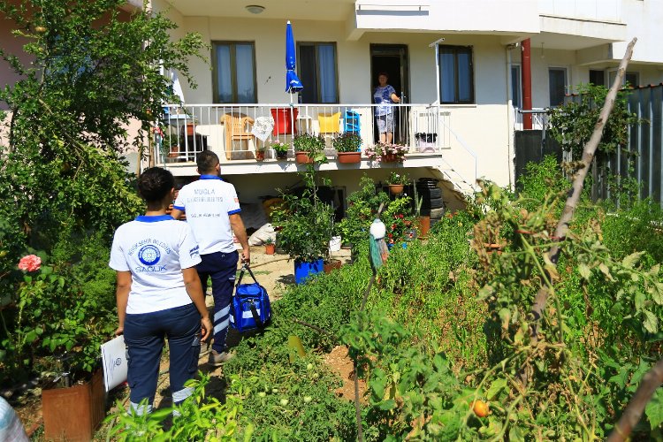 Muğla Büyükşehir Belediyesi vatandaşların sağlığı için evde bakım hizmeti ile