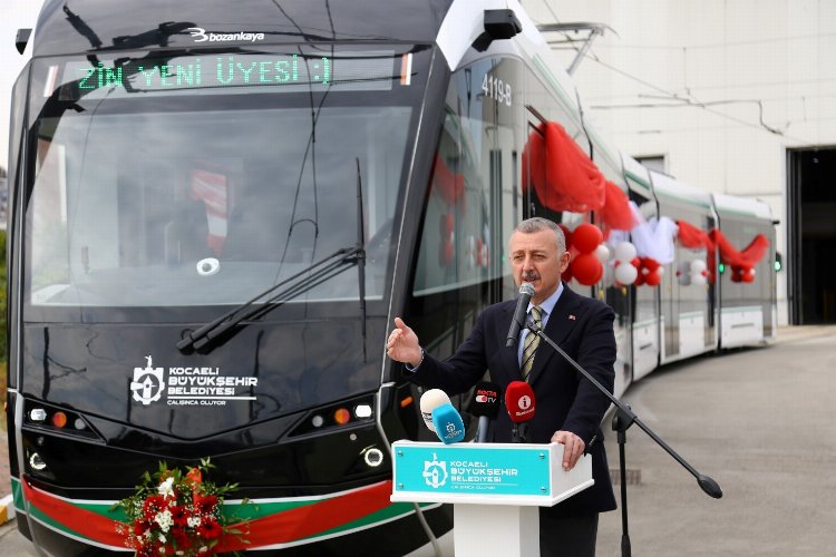 Tramvaylarda kapasite artırımına gideceklerini ifade eden Başkan Büyükakın, “Bir yıl