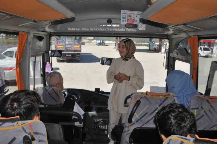 Bolu İl Jandarma Komutanlığı Trafik Şube Müdürlüğü ekipleri, vatandaşların güvenle