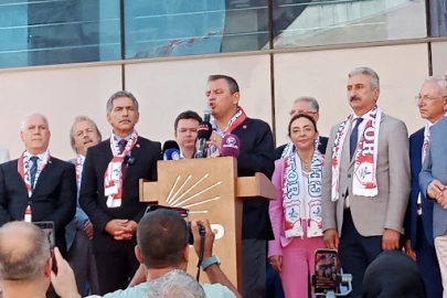 Cumhuriyet Halk Partisi Genel Başkanı Özgür Özel, Bursa ziyaretlerine devam