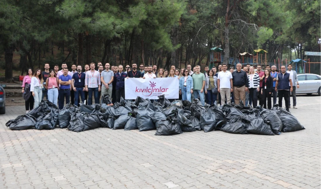 Manisa Büyükşehir Belediyesi ve Vestel gönüllülerinin katılımıyla çevre temizliği etkinliği