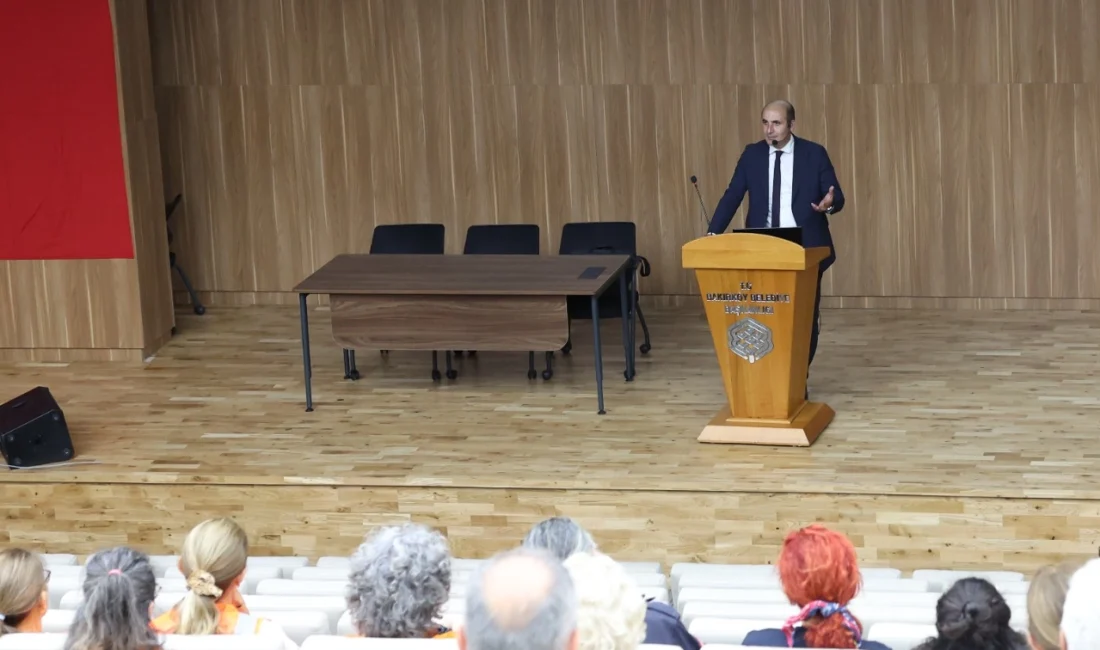 İstanbul’da Bakırköy Belediyesi, afetlere karşı bilinç oluşturmak amacıyla mahallelilere yönelik