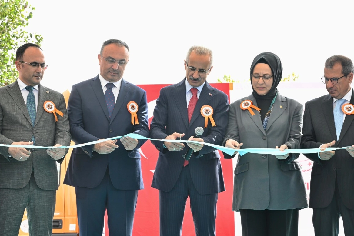 Hayrabolu Çevre Yolu ile ilçe merkezinden geçen ağır vasıta ve