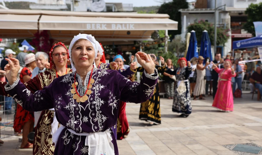 Muğla Büyükşehir Belediye Başkanı Ahmet Aras 5. Uluslararası İki Yaka