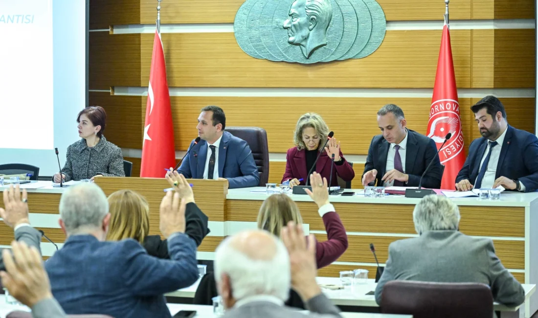 İzmir’in Bornova ilçeisnde yerel belediye yeni hizmet binasıyla modern bir