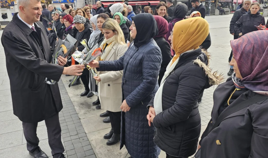 Kocaeli Gölcük Anıtpark’ta düzenlenen tören ile 5 Aralık Dünya Kadın