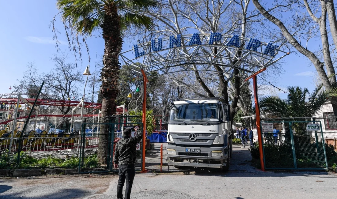 İzmir Büyükşehir Belediyesi’nin kentin akciğeri konumundaki Kültürpark’ın dönüşümü için başlattığı