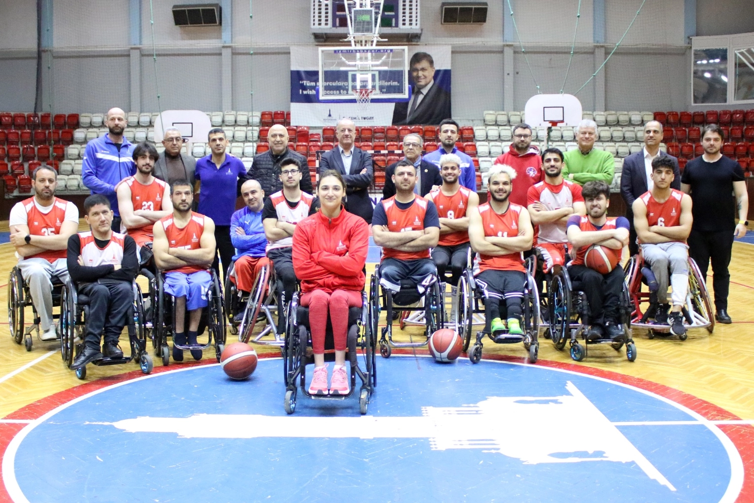 Geçen sezonun Avrupa Kupası (EuroCup3) finalisti İzmir Büyükşehir Belediyesi Tekerlekli