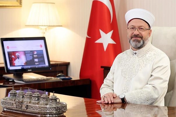 Tüm İslam aleminin Berat Gecesi’ni tebrik eden Diyanet İşleri Başkanı