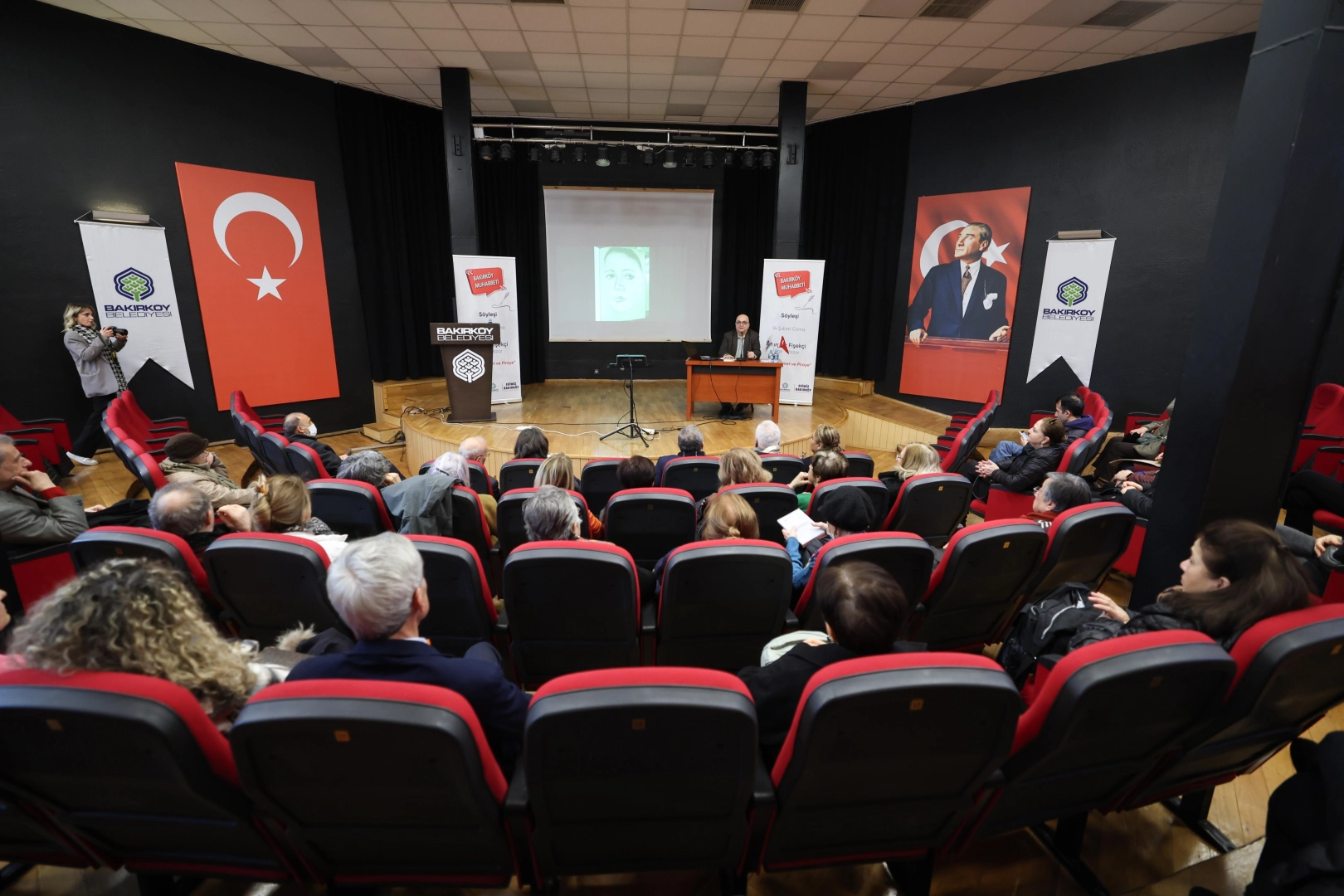 İstanbul Bakırköy Belediyesinin her hafta İspirtohane Kültür Merkezi’nde düzenlediği “Bakırköy