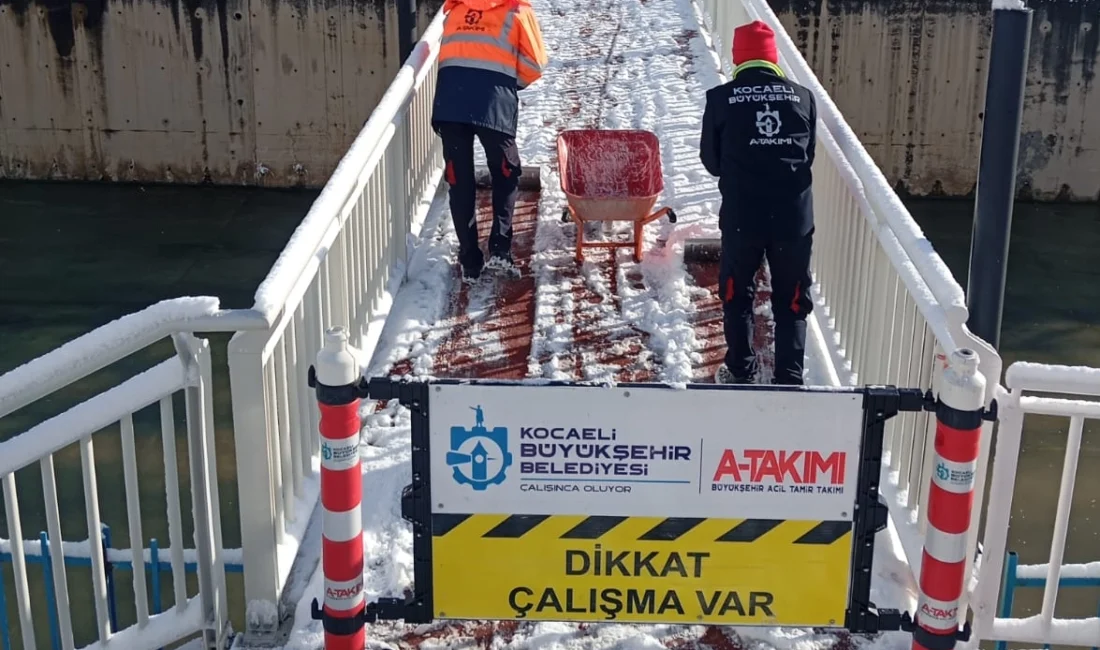 Kocaeli Büyükşehir, yoğun kar yağışının ardından oluşabilecek buzlanmaya karşı da