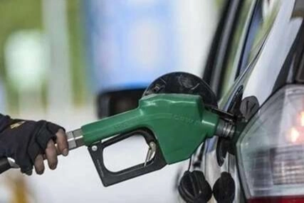 Petrol fiyatlarında yaşanan fiyat dalgalanmaları akaryakıtta değişikliklere neden oluyor. Motorinde