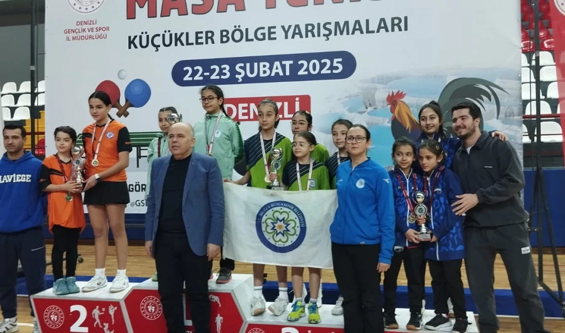 Muğla Büyükşehir Belediyesi Masa Tenisi Sporcuları Denizli’de düzenlenen turnuvada üçüncü