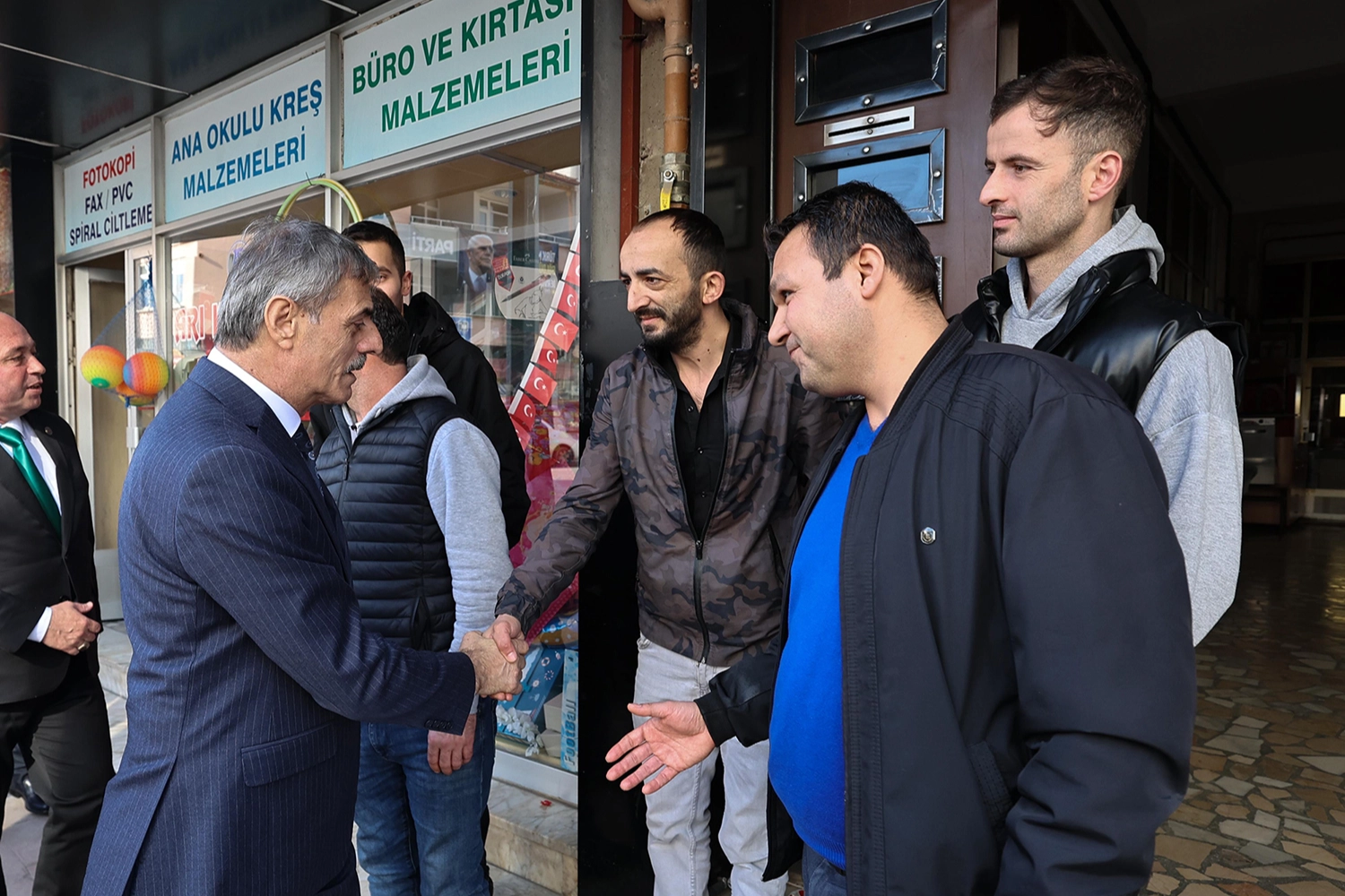 Sakarya Büyükşehir Belediye Başkanı Yusuf Alemdar, Sakarya’yı karış karış gezdiği