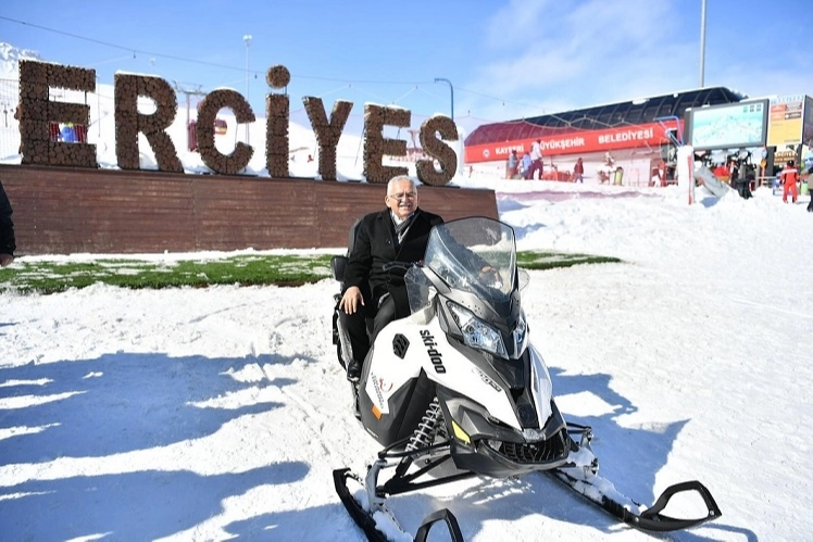 Kayseri Büyükşehir Belediye Başkanı Dr. Memduh Büyükkılıç, tüm sporseverleri 15-16