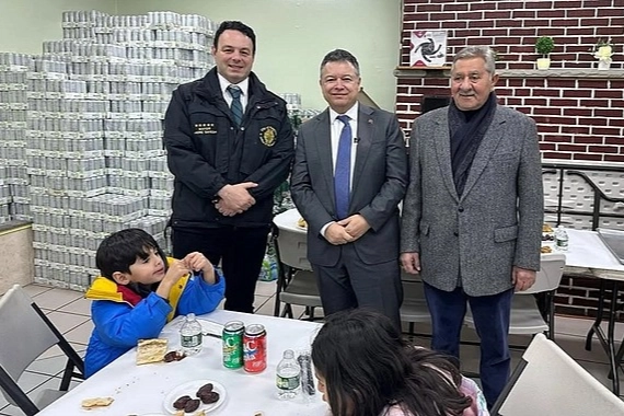 New York Başkonsolosu Muhittin Ahmet Yazal, Paterson’da düzenlenen iftar programına