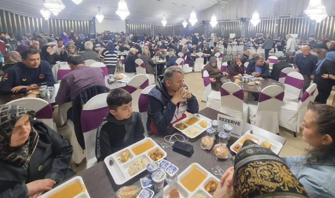 Bolu Yığılcalılar Derneğinin 8. Geleneksel iftar programına Yığılca’lılardan rekor katılım