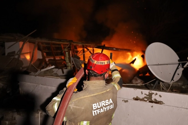 Bursa Büyükşehir Belediyesi’nin yeni araç, ekip ve ekipmanlarla sürekli güçlendirdiği