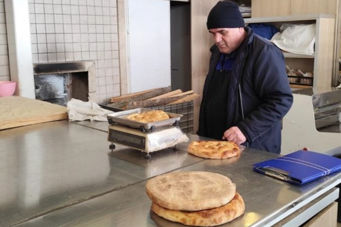 Bursa’da İnegöl Belediyesi Zabıta Müdürlüğü, ramazan ayında ekmek ve pide