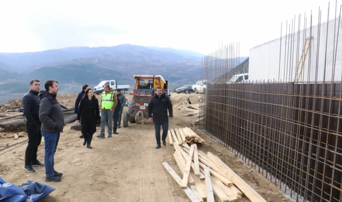 Manisa Büyükşehir Belediye Başkanı Ferdi Zeyrek’in öncülüğünde, Alaşehir’in kronikleşmiş su