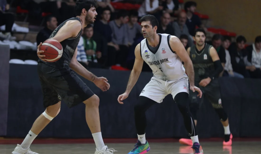 Türkiye Basketbol 2.Ligi Play-Off elemeleri rövanş karşılaşmasında Akhisar Belediyesi’ni 81-71’lik