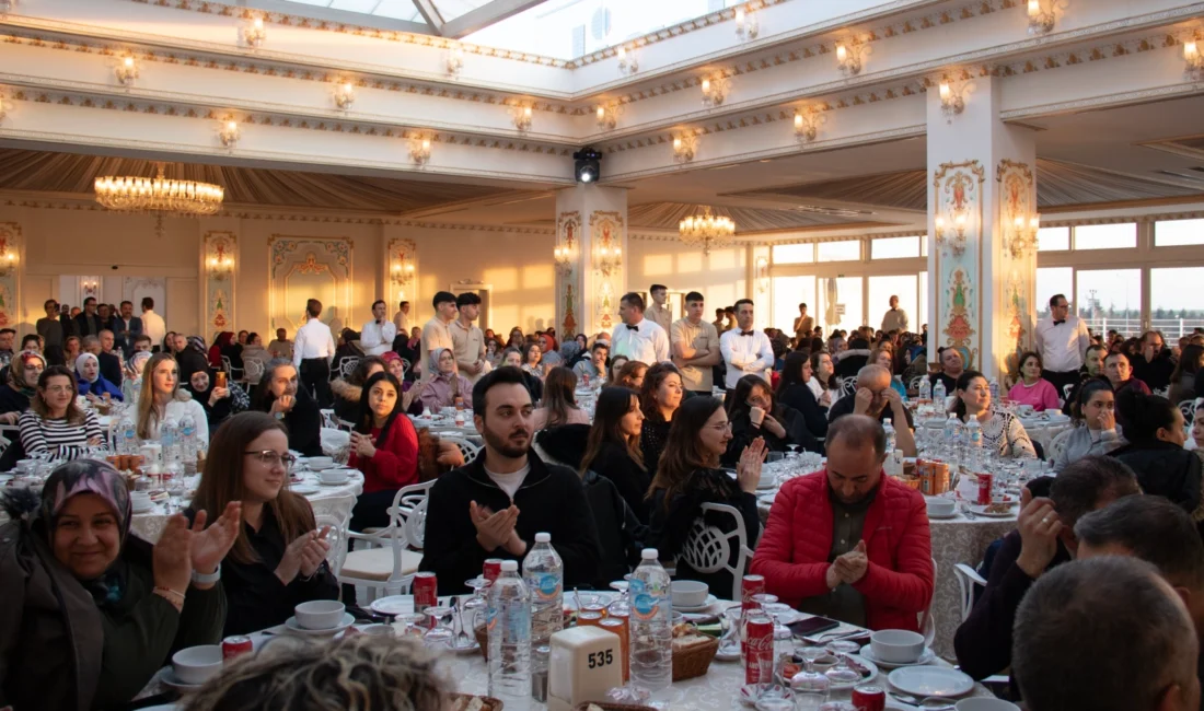 TAYPA Tekstil, bu yıl da geleneksel iftar sofralarında çalışanlarıyla buluştu.